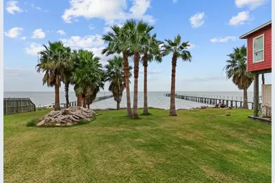 1035 6th Street, San Leon, TX 77539 - Photo 5