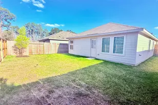 3113 Courtney Flower Dr, Conroe, TX 77301 - Photo 15