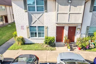 1701 Upland Dr, Houston, TX 77043 - Photo 33