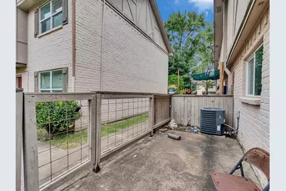 1701 Upland Drive #216, Houston, TX 77043 - Photo 25