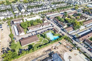 1701 Upland Dr, Houston, TX 77043 - Photo 29