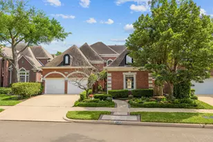 2803 St Annes Dr, Sugar Land, TX 77479 - Photo 1