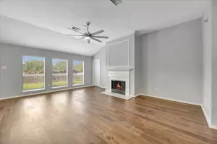 3915 Summerfield Dr, Pearland, TX 77584 - Photo 7