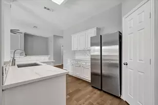 3915 Summerfield Dr, Pearland, TX 77584 - Photo 11