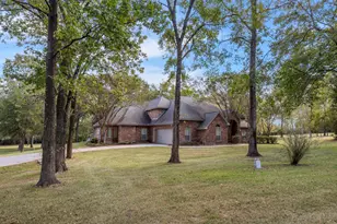 20111 Hilltop Ranch Dr, Montgomery, TX 77316 - Photo 7
