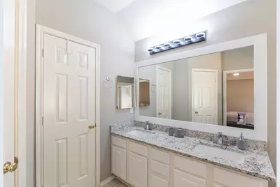 46 S Wynnoak Circle, The Woodlands, TX 77382 - Photo 21