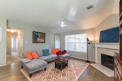 46 S Wynnoak Circle, The Woodlands, TX 77382 - Photo 17