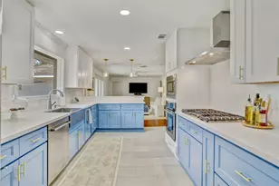 4606 Waynesboro Dr, Houston, TX 77035 - Photo 15