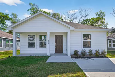 813 Jefferson Avenue, Cleveland, TX 77327 - Photo 1