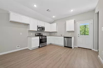 813 Jefferson Avenue, Cleveland, TX 77327 - Photo 5