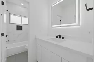 6541 Sealey St, Houston, TX 77091 - Photo 27