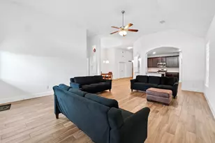 2418 Kelson Cove Dr, Texas City, TX 77568 - Photo 11