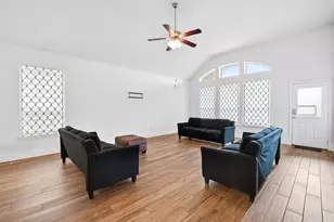 2418 Kelson Cove Dr, Texas City, TX 77568 - Photo 9