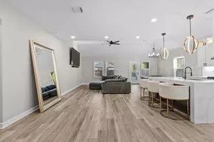 8309 Holiday Ln, Houston, TX 77075 - Photo 9
