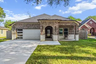 8309 Holiday Ln, Houston, TX 77075 - Photo 23