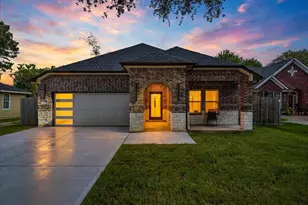 8309 Holiday Ln, Houston, TX 77075 - Photo 1