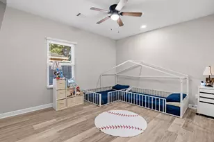 8309 Holiday Ln, Houston, TX 77075 - Photo 13