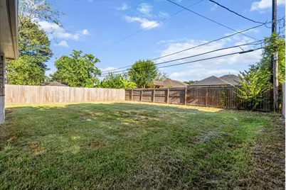 8309 Holiday Lane, Houston, TX 77075 - Photo 21