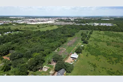 418 W Archer Road, Baytown, TX 77521 - Photo 25