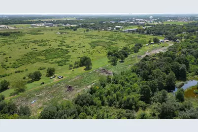 418 W Archer Road, Baytown, TX 77521 - Photo 15