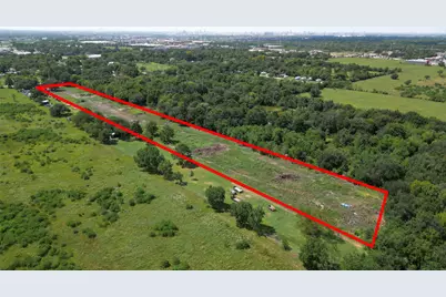 418 W Archer Road, Baytown, TX 77521 - Photo 9
