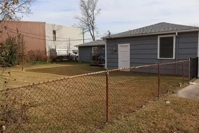 7601 Park Place Boulevard, Houston, TX 77087 - Photo 9