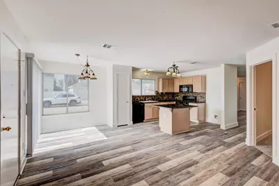9622 Farrell Drive, Houston, TX 77070 - Photo 11