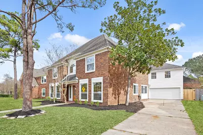 4407 Knightsbridge Boulevard, Sugar Land, TX 77479 - Photo 3