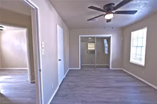 11130 Forrest Valley Dr, Houston, TX 77065 - Photo 15