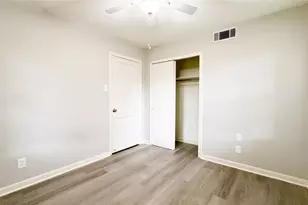 7007 Housman St, Houston, TX 77055 - Photo 13