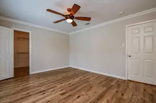 10706 Inwood Dr, Houston, TX 77042 - Photo 25