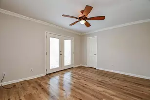 10706 Inwood Dr, Houston, TX 77042 - Photo 21