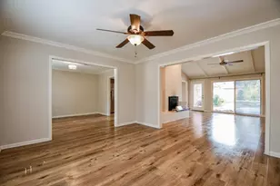 10706 Inwood Dr, Houston, TX 77042 - Photo 5