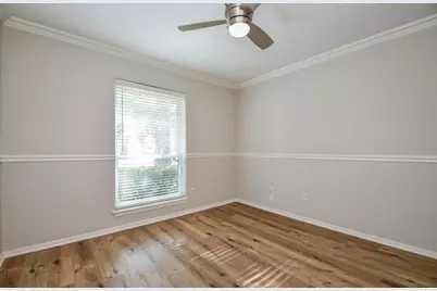 10706 Inwood Drive, Houston, TX 77042 - Photo 27