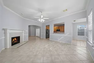 1631 Crescent Shores Ln, Pasadena, TX 77586 - Photo 15