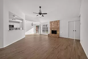 11410 Sunny Creek Dr, Houston, TX 77066 - Photo 7
