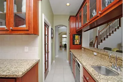 2731 Lakeside Village Drive, Missouri City, TX 77459 - Photo 11