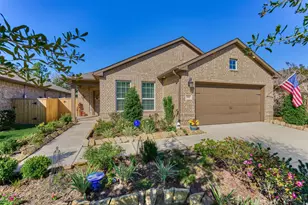 332 N Arrowhead Ln, Montgomery, TX 77316 - Photo 1