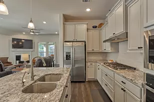 332 N Arrowhead Ln, Montgomery, TX 77316 - Photo 7