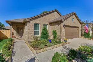 332 N Arrowhead Ln, Montgomery, TX 77316 - Photo 1