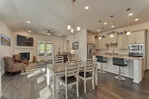 332 N Arrowhead Ln, Montgomery, TX 77316 - Photo 11