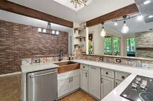 53 Litchfield Ln, Houston, TX 77024 - Photo 13