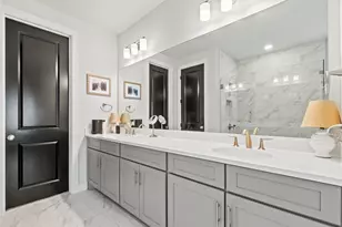 10711 River Walk Dr, Missouri City, TX 77459 - Photo 9