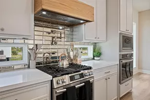 972 Driftwood Dr, Crystal Beach, TX 77650 - Photo 25