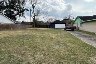 8218 Gulf Spring Ln, Houston, TX 77075 - Photo 7