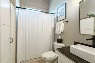930 McKinney Park Ln, Houston, TX 77003 - Photo 33