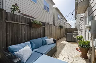 930 McKinney Park Ln, Houston, TX 77003 - Photo 35