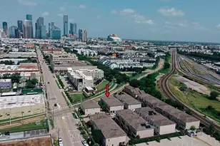 930 McKinney Park Ln, Houston, TX 77003 - Photo 43