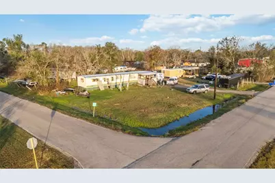 16118 County Road 897, Rosharon, TX 77583 - Photo 1