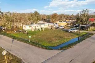 16118 County Rd 897, Rosharon, TX 77583 - Photo 1